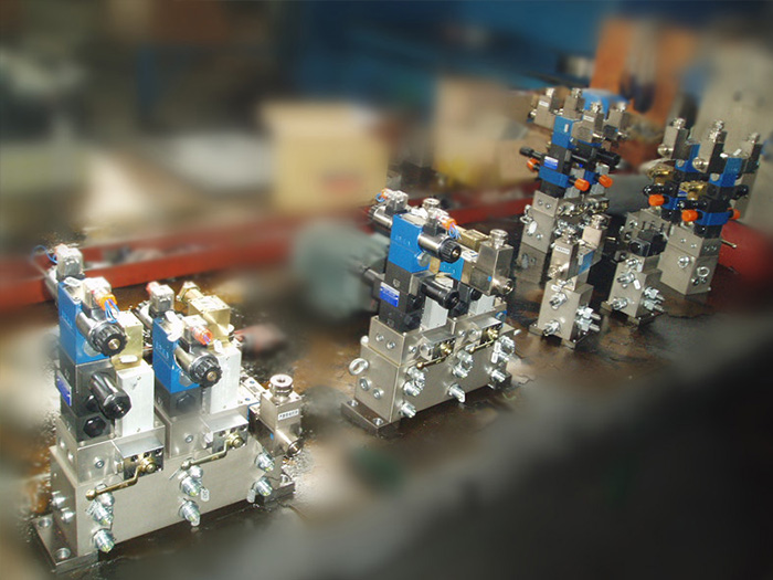 Drilling platform valve group